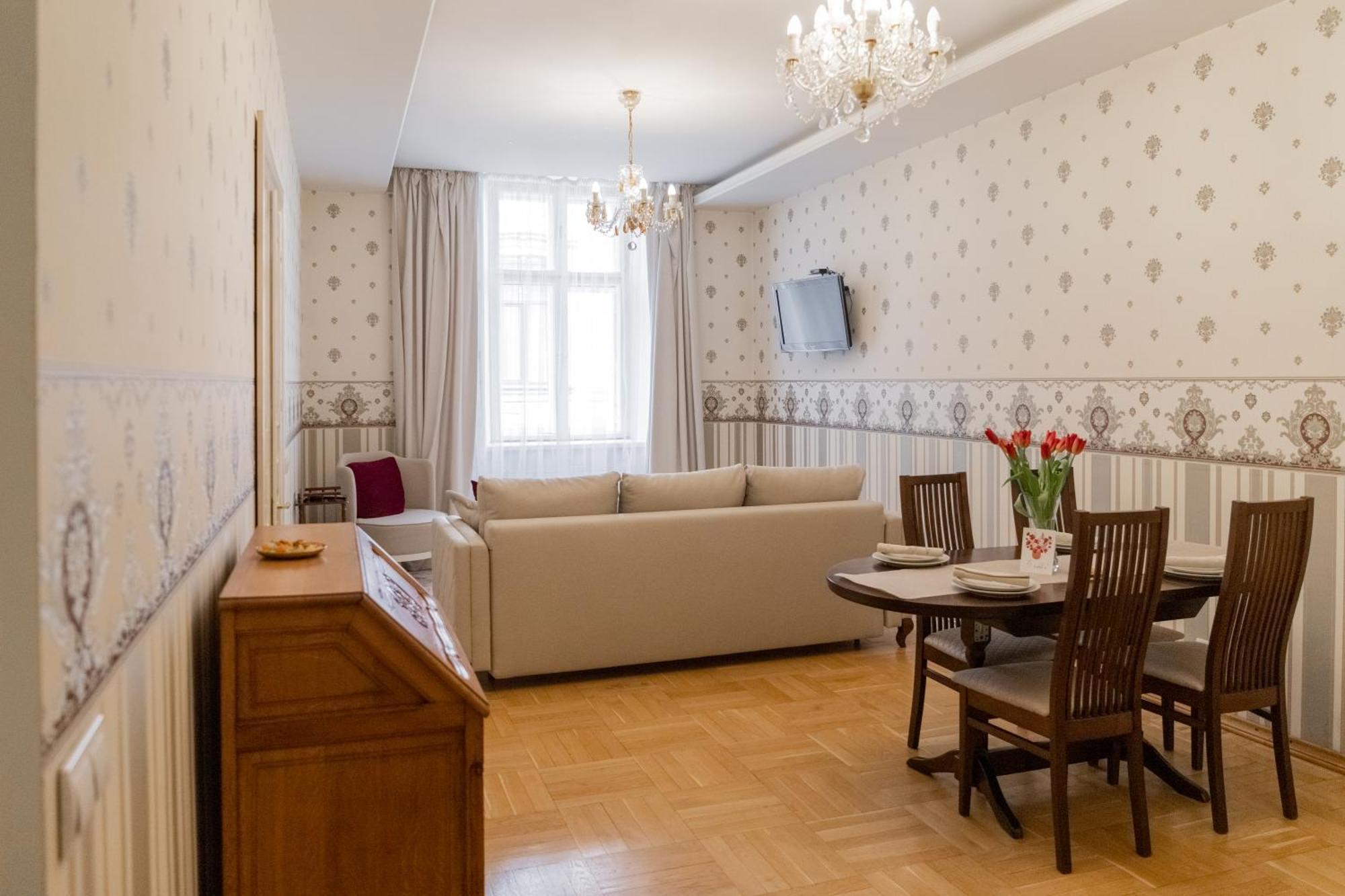 On Virmenska, One Bedroom *