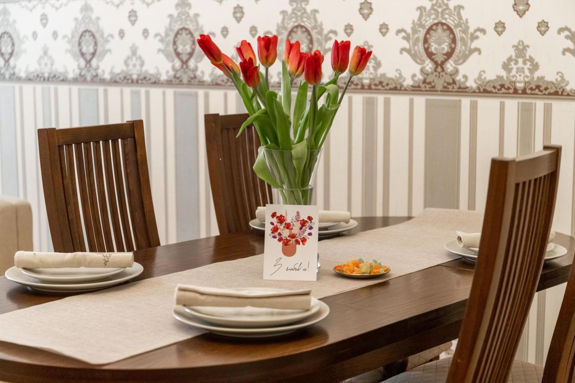 On Virmenska, One Bedroom Apartment *
