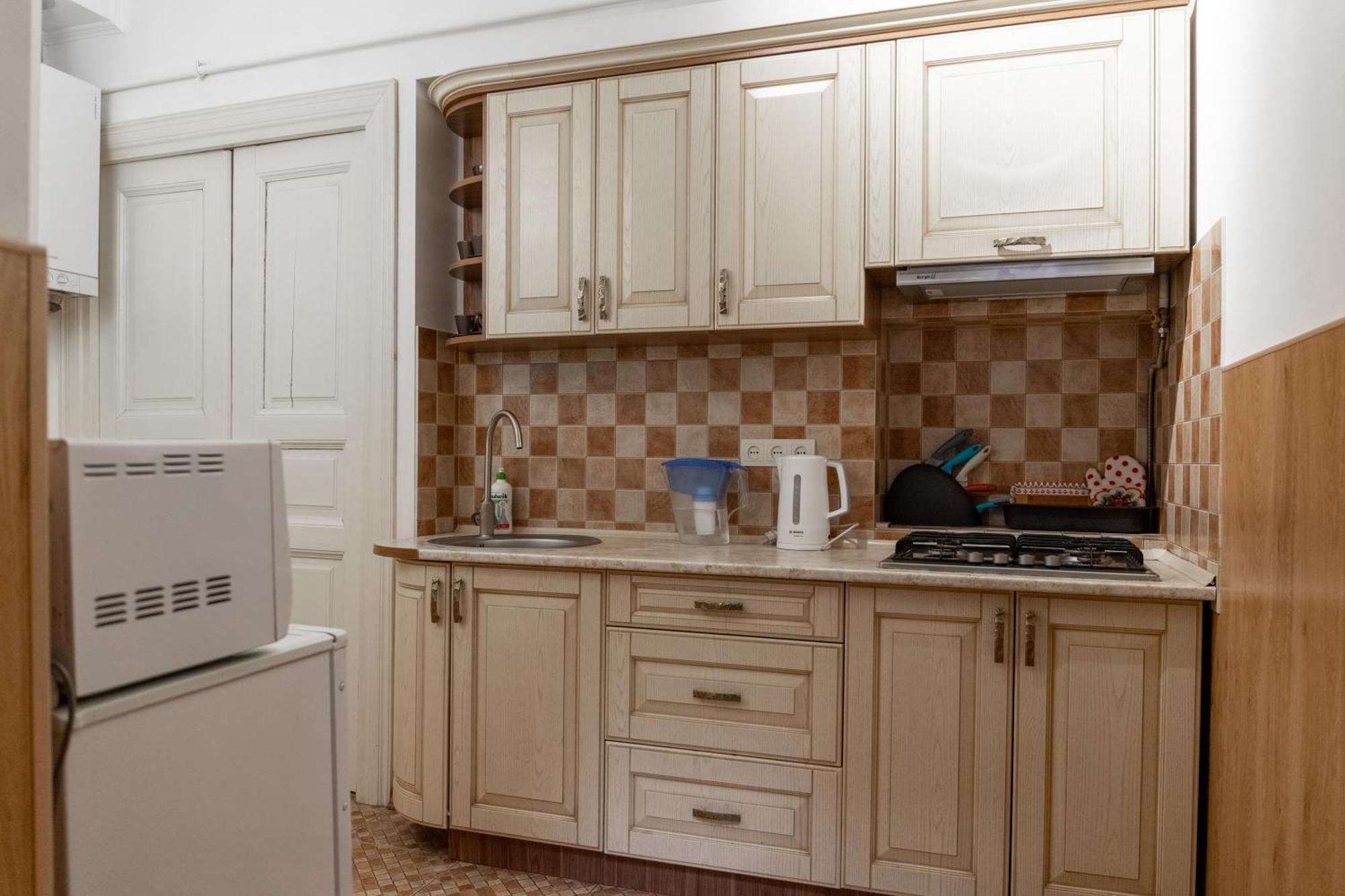 On Virmenska, One Bedroom * Lviv